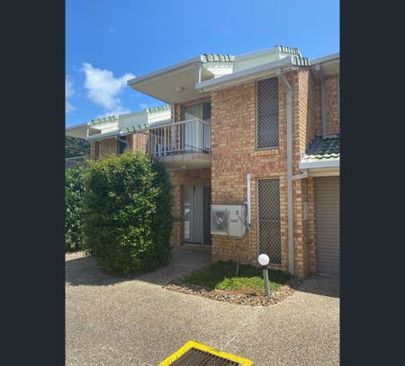 2/73-75 Toorbul Street, Bongaree, Qld 4507 - Photo 3