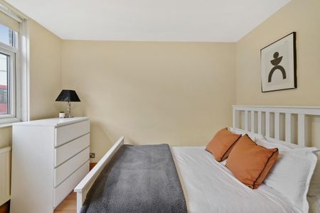 1 bedroom in a house share to rent - Photo 5