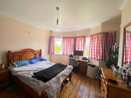 5 bedroom detached house to rent - Photo 4