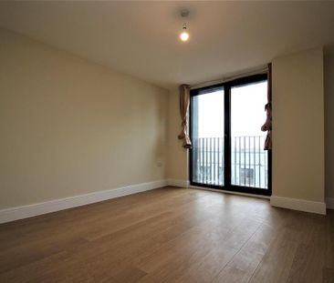 3 bedroom apartment to rent - Photo 3