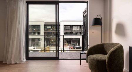 NEW 3BR Executive Furnished Apartment with Garage - Photo 3