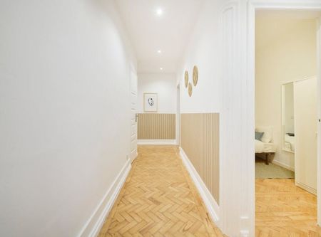 Avenida de Berna, Lisbon, Lisbon 1050-038 - Photo 4