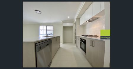 Spacious Family Home - Photo 3