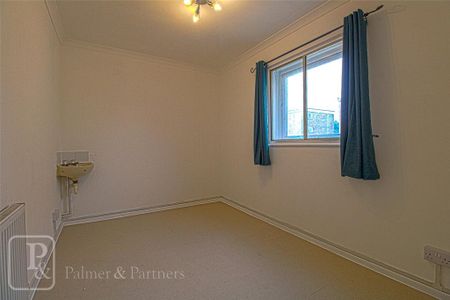 2 bedroom apartment to rent - Photo 3