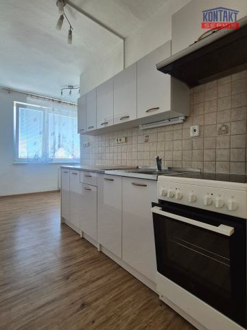 Pronájem bytu 3+1 65 m², Emy Destinové, České Budějovice 2 - Fotografie 4