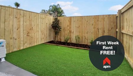 Modern two bedroom townhouse! - Photo 5