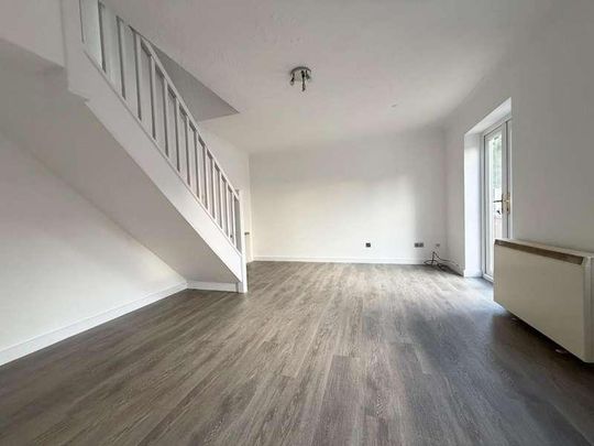 Pavilion Court, Haverhill, CB9 - Photo 1