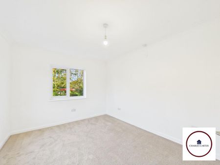 4 bedroom detached house to rent - Photo 4