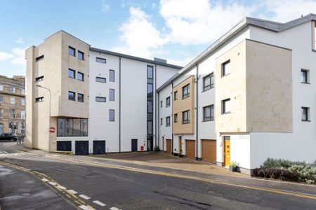 Flat 1, 1 Canonmills Bridge Mews - Photo 2