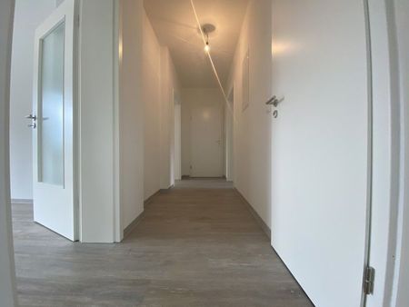 Bezugsfertige 3,5-Zimmer-Wohnung im EG - Foto 4