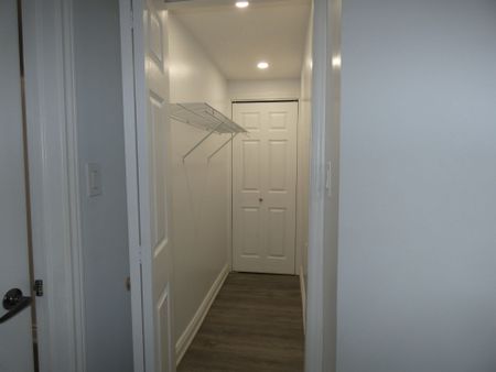 For Lease - 7857 Sassafras Trail Unit# Lower Unit, Niagara Falls, Ontario - Photo 3