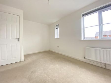 2 bedroom semi-detached house to rent - Photo 3