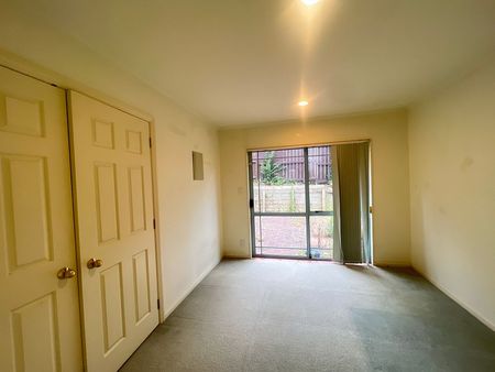 Spacious 4-Bedroom Home for Rent – Prime Location! - Photo 5