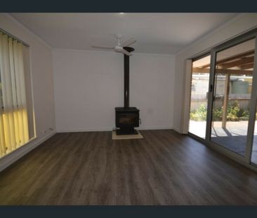 CHARMING HOME IN SILVER SANDS , WALK TO BEACH - Photo 4