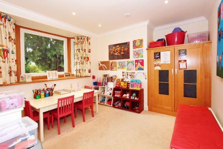 4 bedroom bungalow to rent - Photo 3