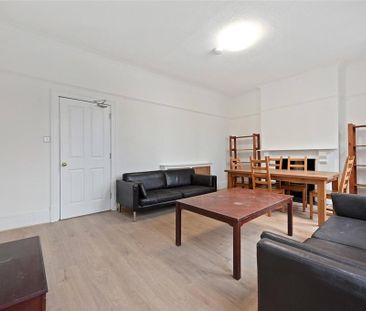 3 bedroom maisonette to rent - Photo 2