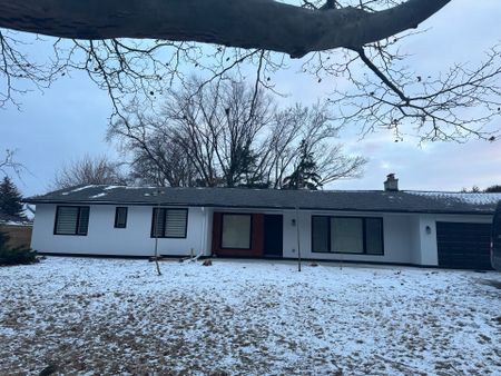 For Lease - 2044 Obeck Crescent, Mississauga, Ontario - Photo 5