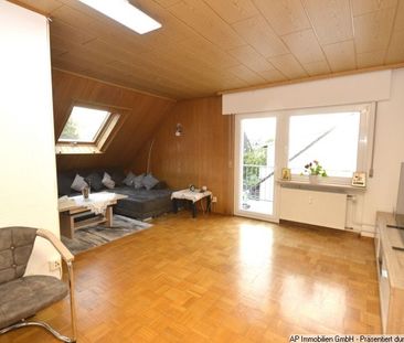 HECHTSHEIM - Der Klassiker: 2 Zimmer, Küche, Bad, Balkon im Dachgeschoss - Photo 1