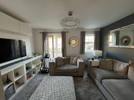 4 bedroom townhouse to rent - Photo 2