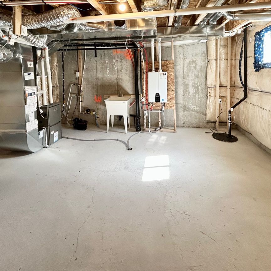 For Lease - 122 Avani Avenue, Markham, Ontario - Photo 1