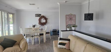 Woollamia - Photo 4