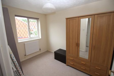 2 bedroom terraced house to rent - Photo 4