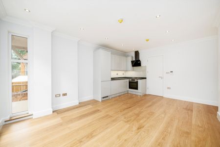 Chatsworth Road, North West London, NW2, London - Photo 3