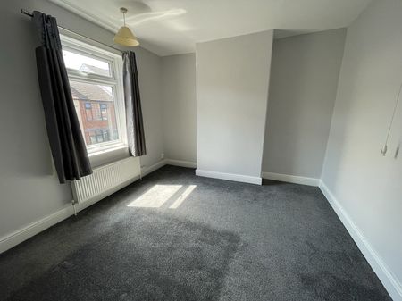 10 Devonshire Road North, S43 - Photo 3