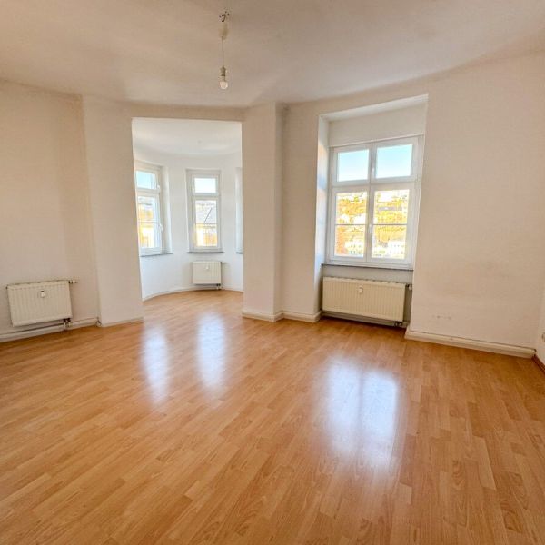 Große 3-Raum-Wohnung im Zentrum von Aue - Photo 1