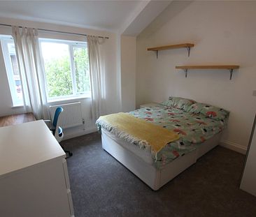 Double Room to rent in Surrey Quays SE8 - Photo 1