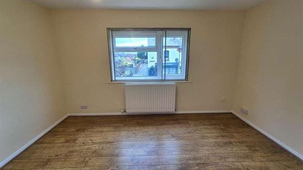 Walpole Walk, West Bromwich, B70 - Photo 1