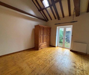 3 bedroom detached house to rent - Photo 3