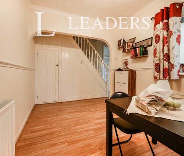 3 bedroom terraced house to rent - Photo 2