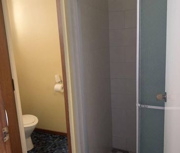 Central 2 Bed Unit - Photo 5