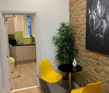 Room in a Shared House, Woodland Road, SE19 - Photo 1