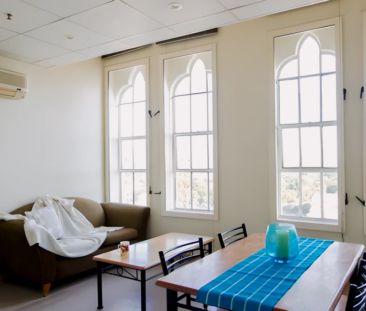 3 Bedroom Apartment - Photo 1