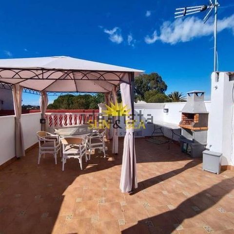 Alquiler de casa o chalet en Urbanizaciones - Photo 1