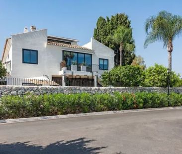 Alquiler de casa o chalet independiente en Calle de la Rosa, 14 - Photo 3