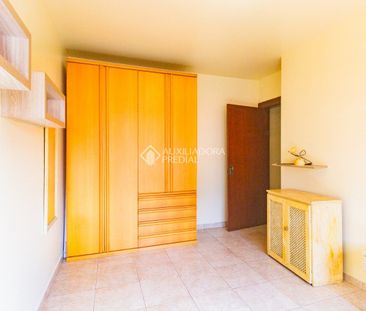 Apartamento com 2 quartos e 58m² para alugar em Passo da Areia, Por... - Foto 3