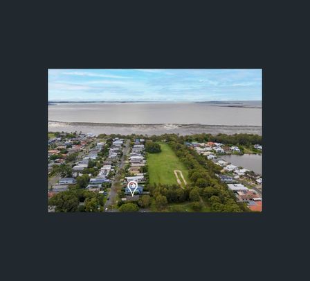 12 Valantine Road, Birkdale, Qld 4159 - Photo 1