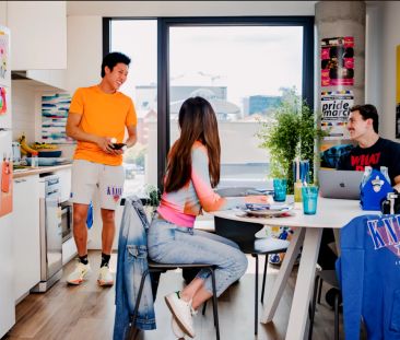 3 Bedroom Apartment - Photo 3