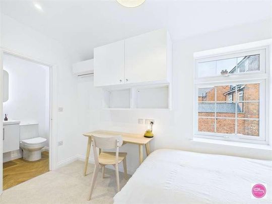 Charnwood Road, Shepshed, LE12 - Photo 1