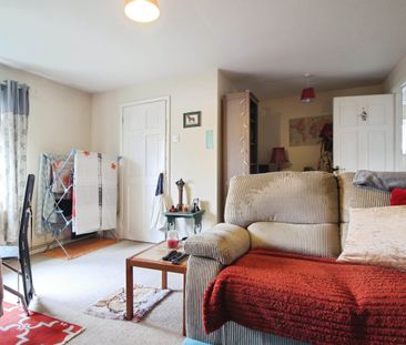 Eagles, Faringdon, Faringdon, SN7 - Photo 1