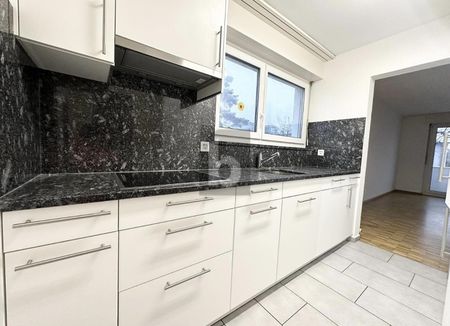 ZENTRAL MIT CHEMINÉE FÜR GEMÜTLICHE MOMENTE - Foto 3