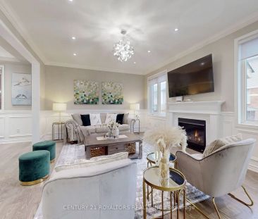 Detached Home For Lease | W9031533 - Photo 4