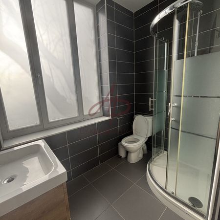 Location Appartement 2 pièces 35m² ROUBAIX 59100 - Photo 4