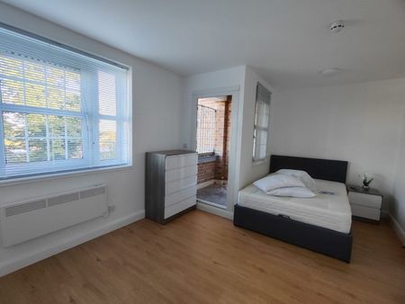 Studio Flat, Mount Pleasant Lane, E5 - Photo 2