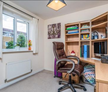 4 bedroom terraced house to rent - Photo 5