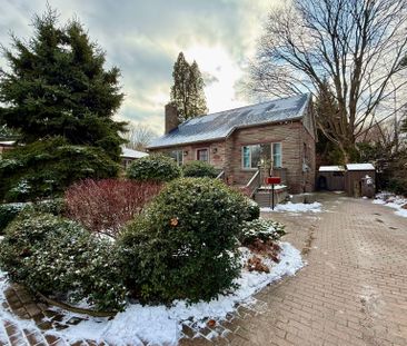 For Lease - 740 Clarkson Road, Mississauga, Ontario - Photo 2