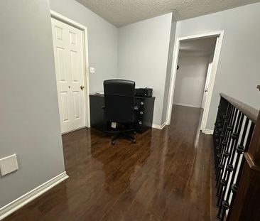 For Lease - 40 Ridgefield Court, Brampton, Ontario - Photo 2